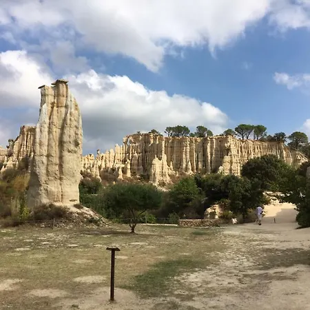 41 Les Imperiales * Κολιούρ